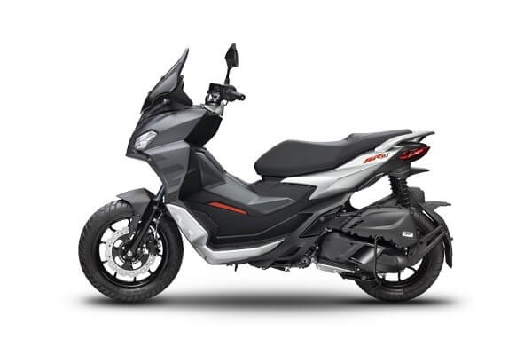 Aprilia SR GT 125, un aliat pe doua roti modern si practic