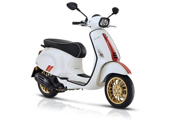 Vespa Racing Sixties evoca eleganta sportiva